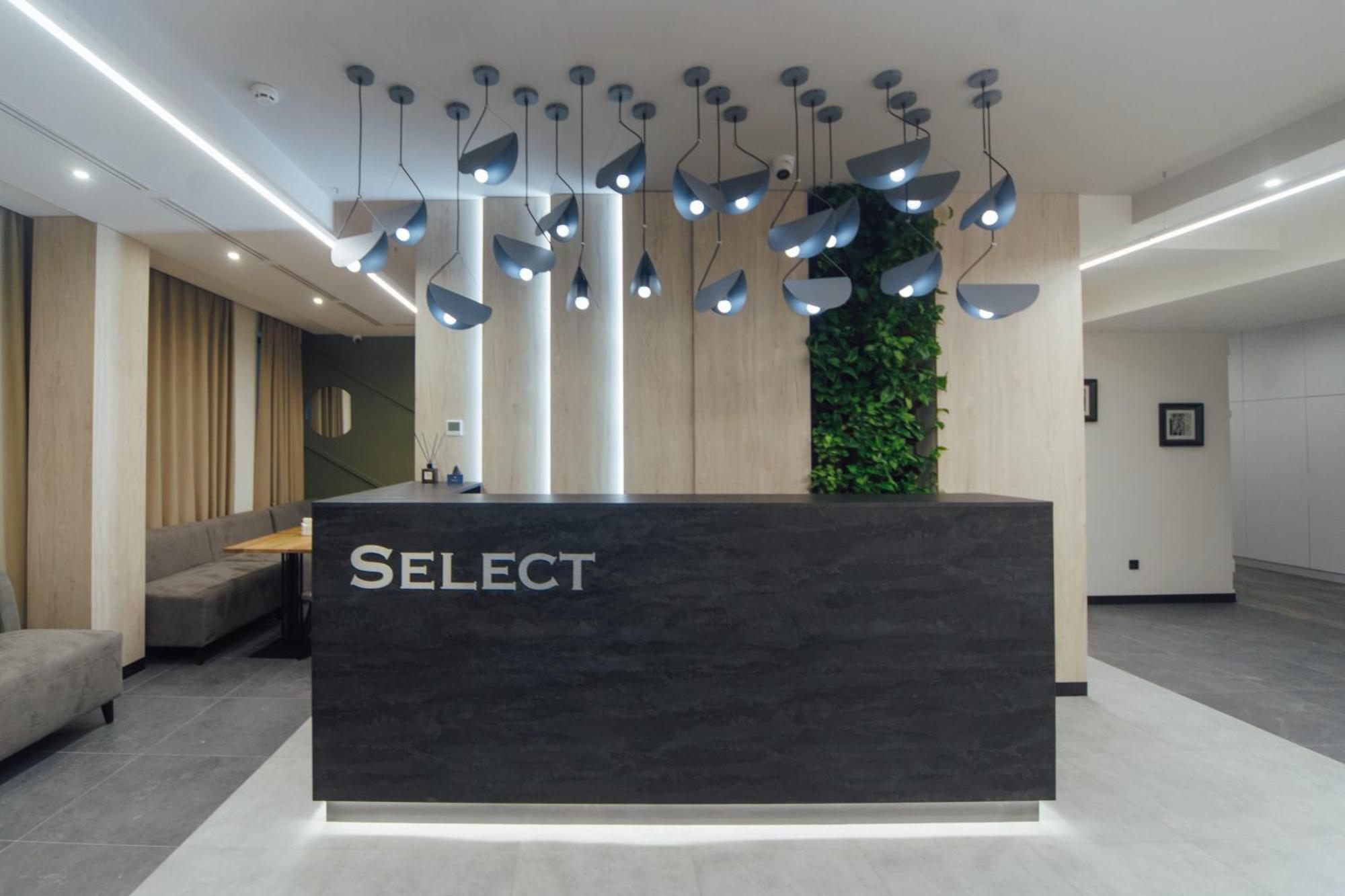 Select Hotel Лвив Екстериор снимка